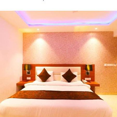 Hotel Royal Sky Luxury Near Delhi Airport New Delhi Luaran gambar