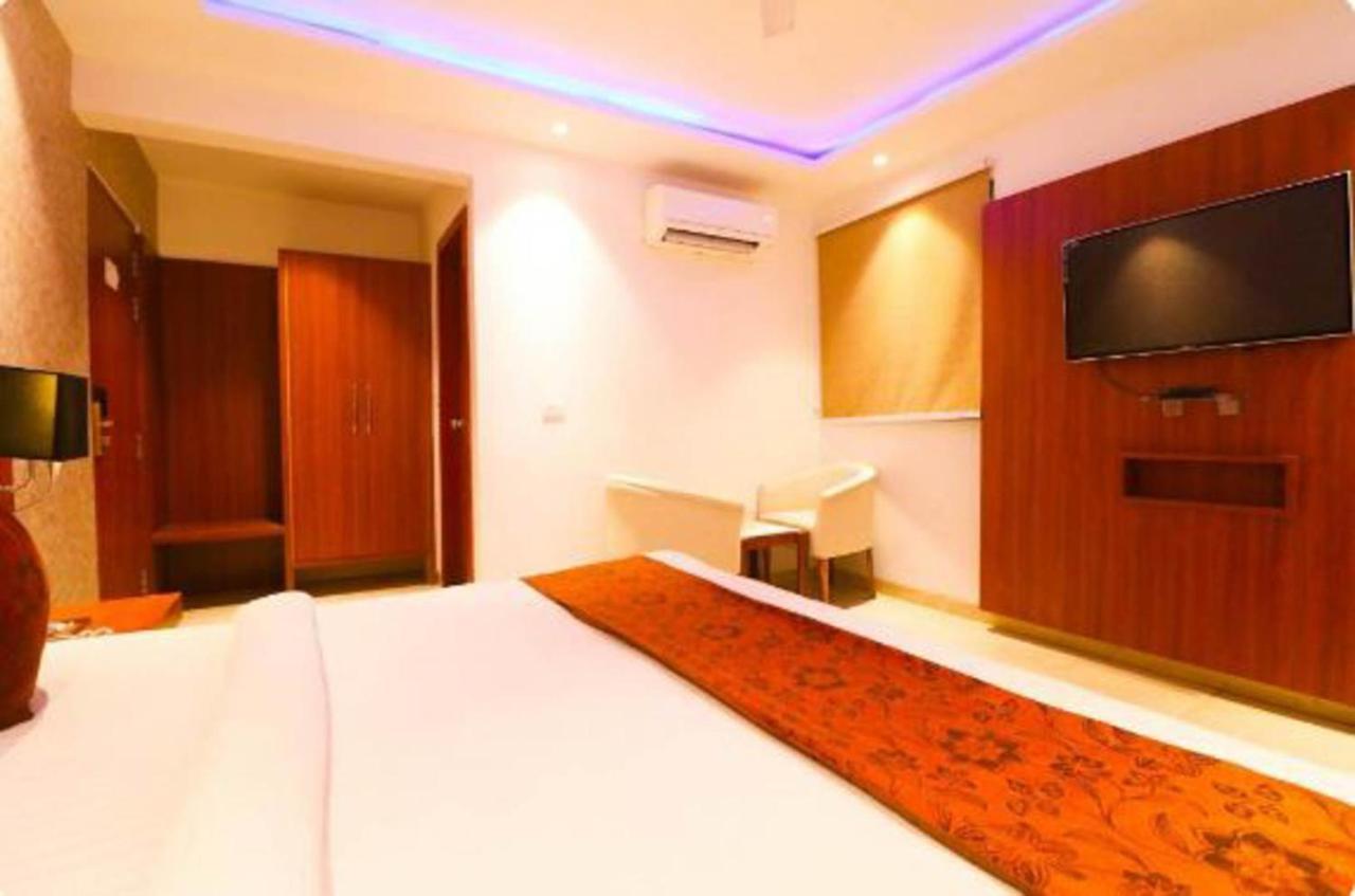 Hotel Royal Sky Luxury Near Delhi Airport New Delhi Luaran gambar