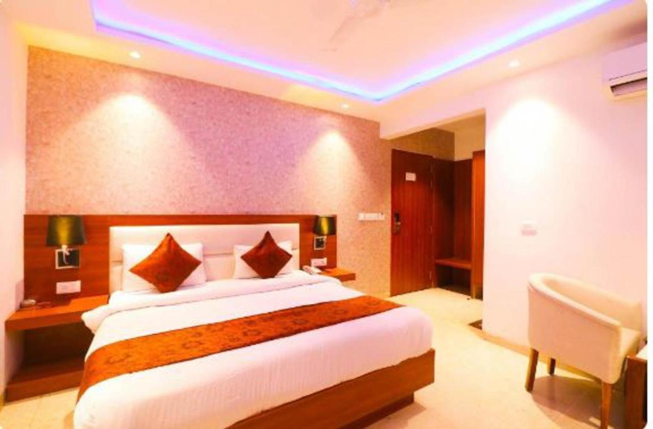 Hotel Royal Sky Luxury Near Delhi Airport New Delhi Luaran gambar